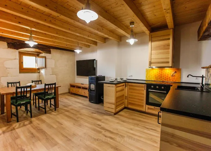 Izarrate アパート *